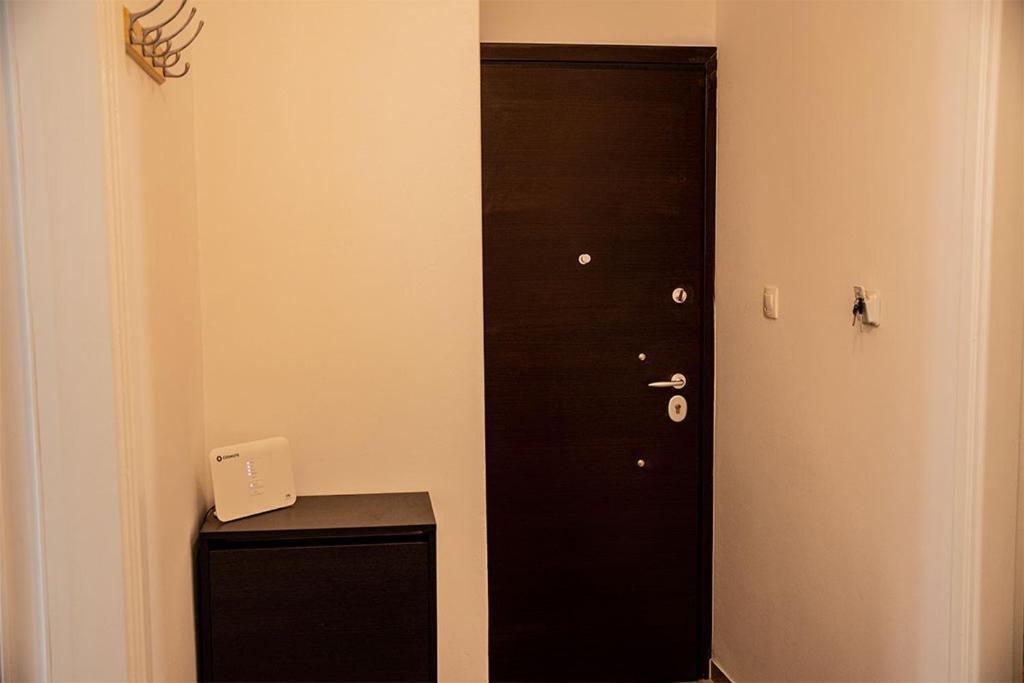 Your Apartment In Афины Экстерьер фото